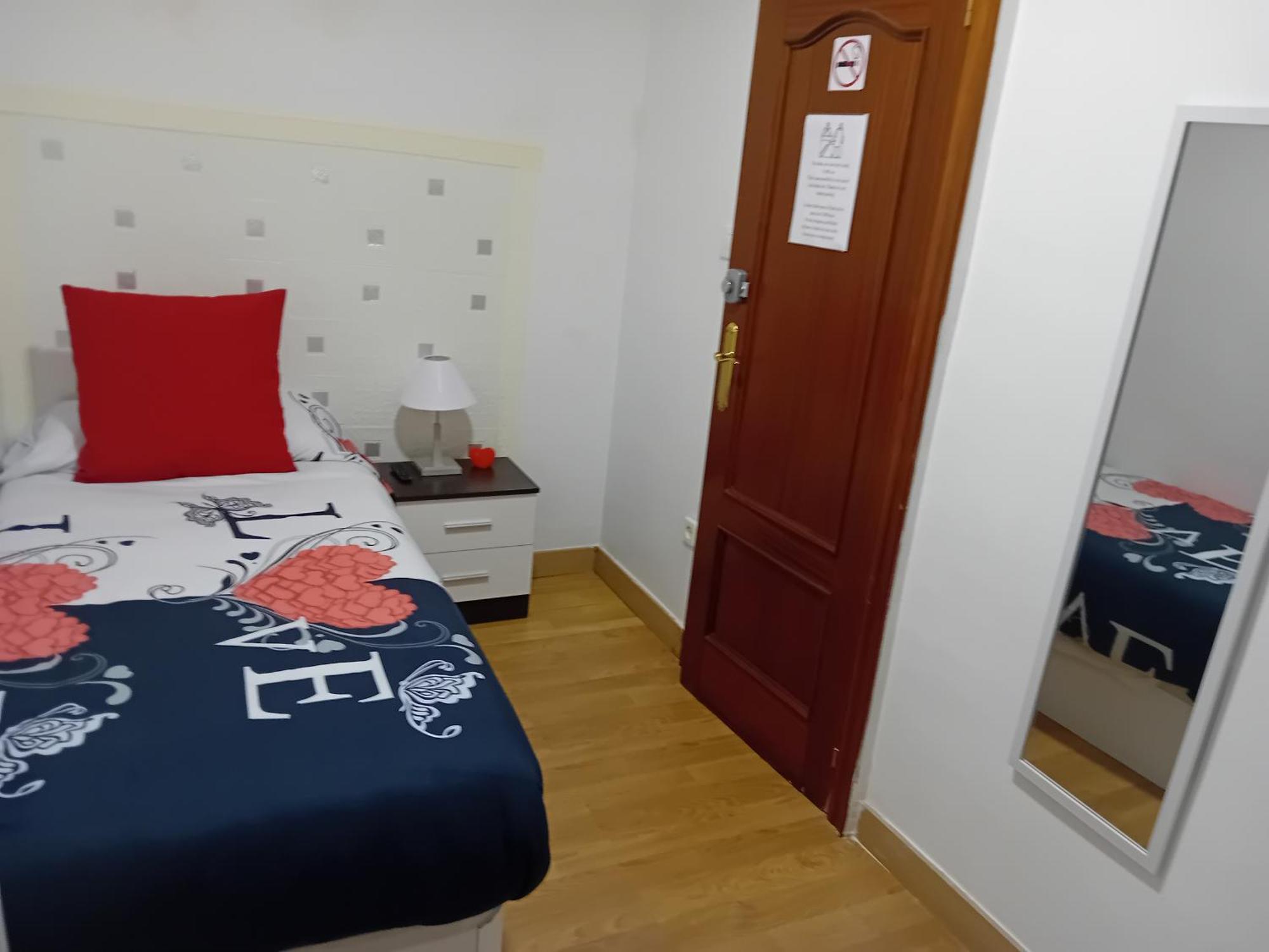 Apartamento Compartido Excelente Ubicacion El Prat de Llobregat Buitenkant foto