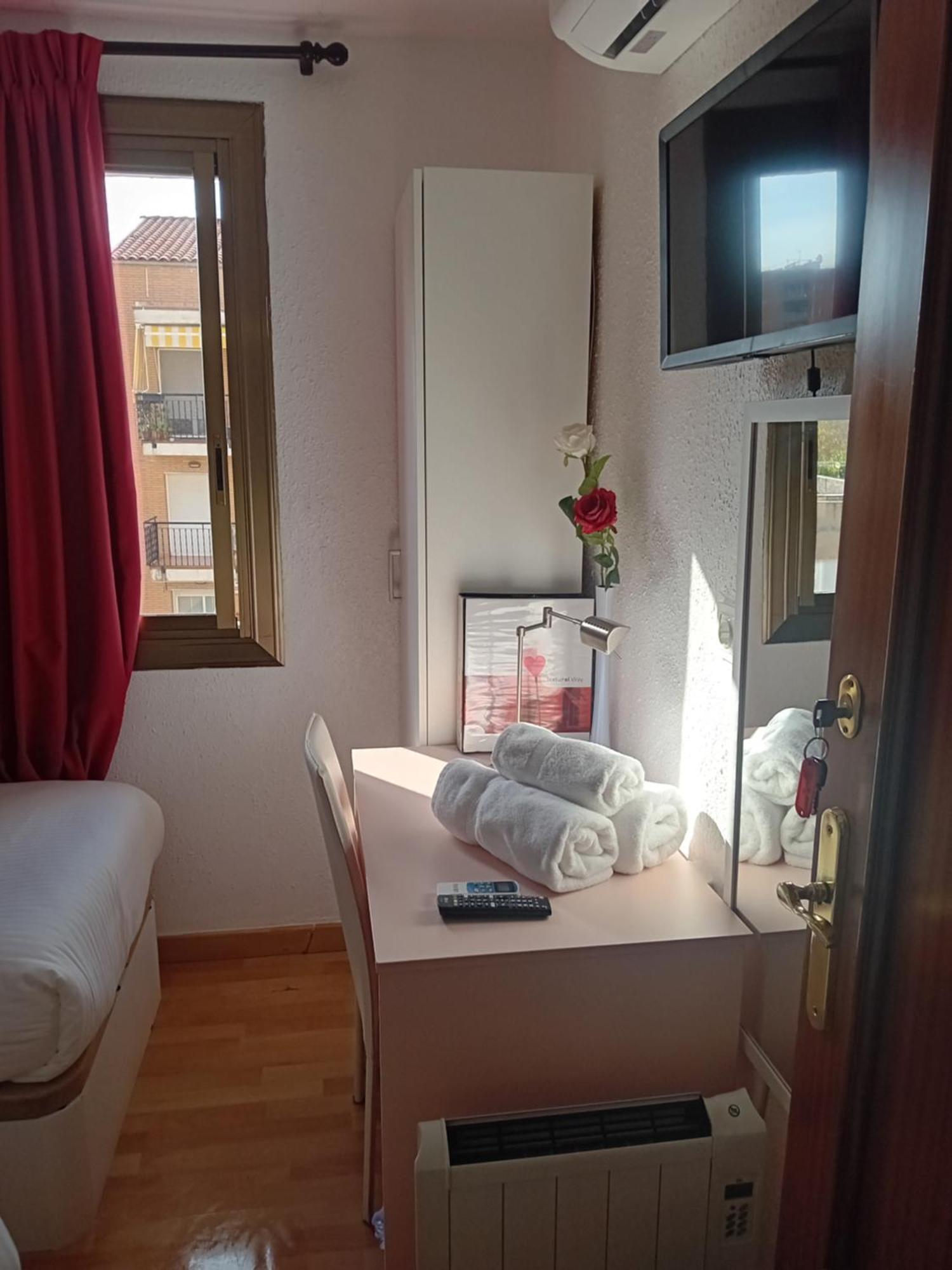 Apartamento Compartido Excelente Ubicacion El Prat de Llobregat Buitenkant foto