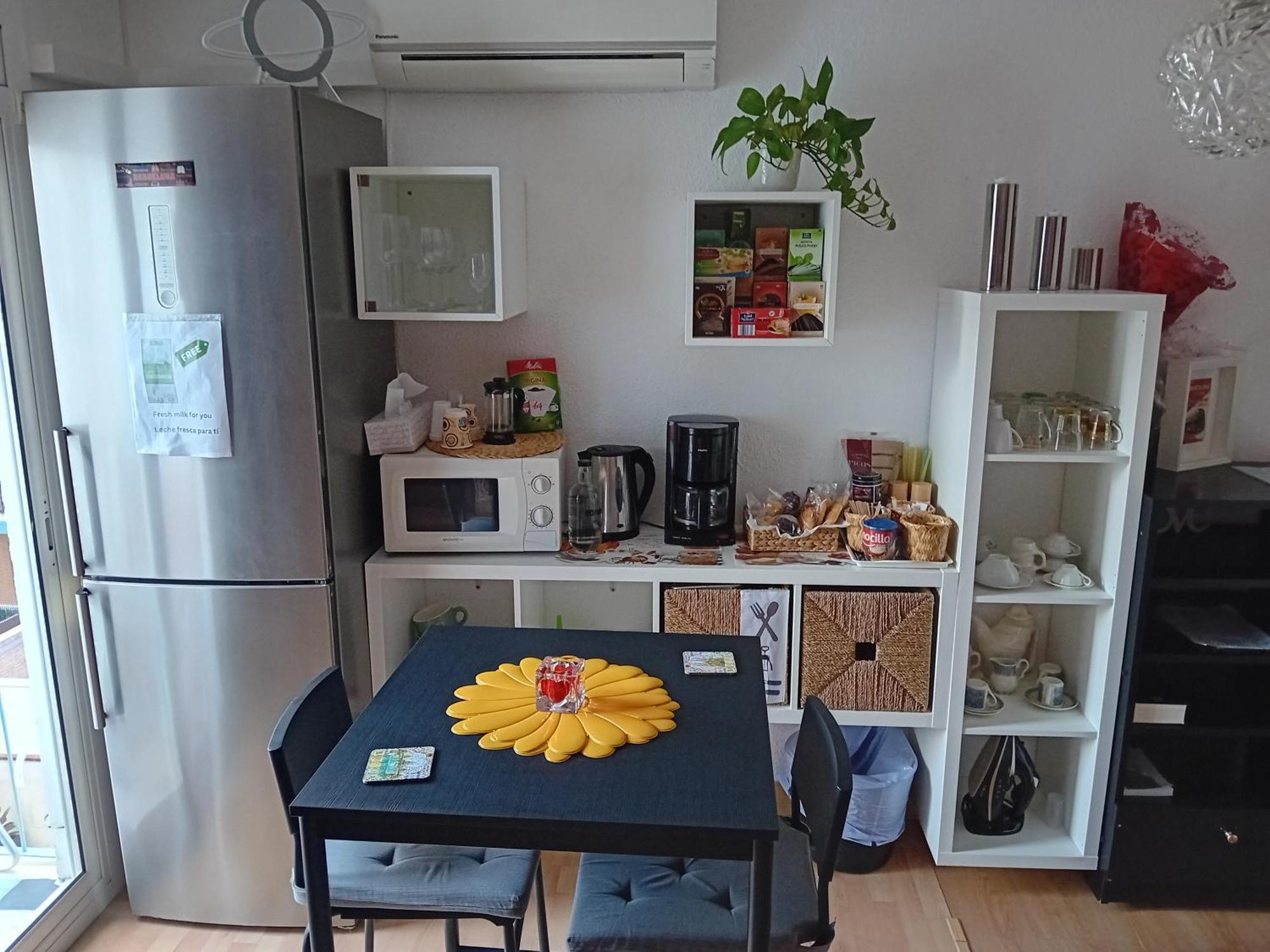 Apartamento Compartido Excelente Ubicacion El Prat de Llobregat Buitenkant foto